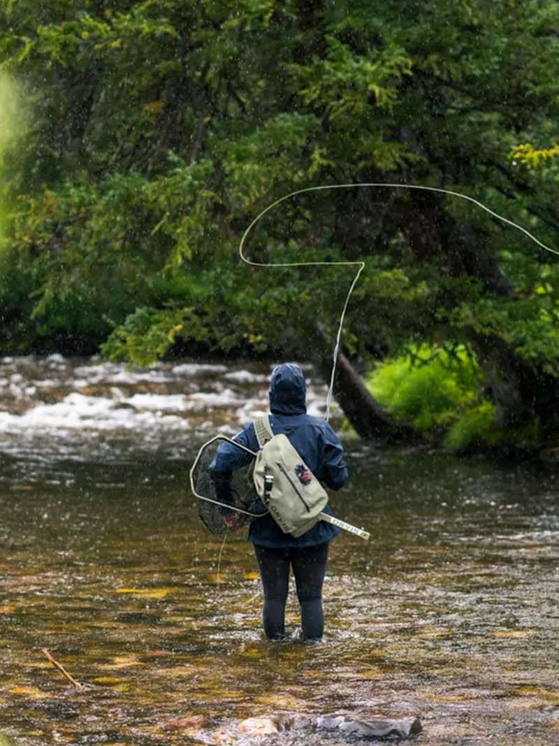 Orvis PRO Waterproof Sling 14L