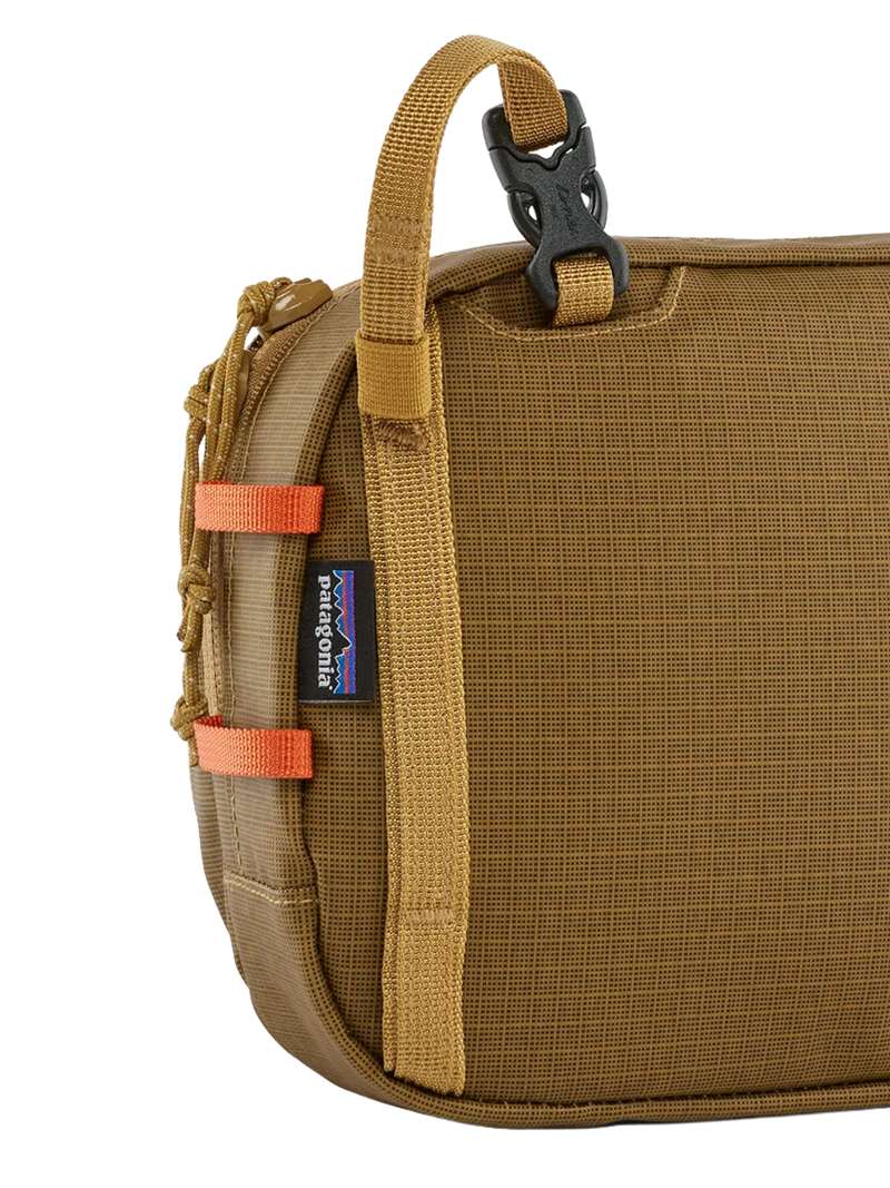 Patagonia Stealth Switch Pack 5L in Bobcat Brown