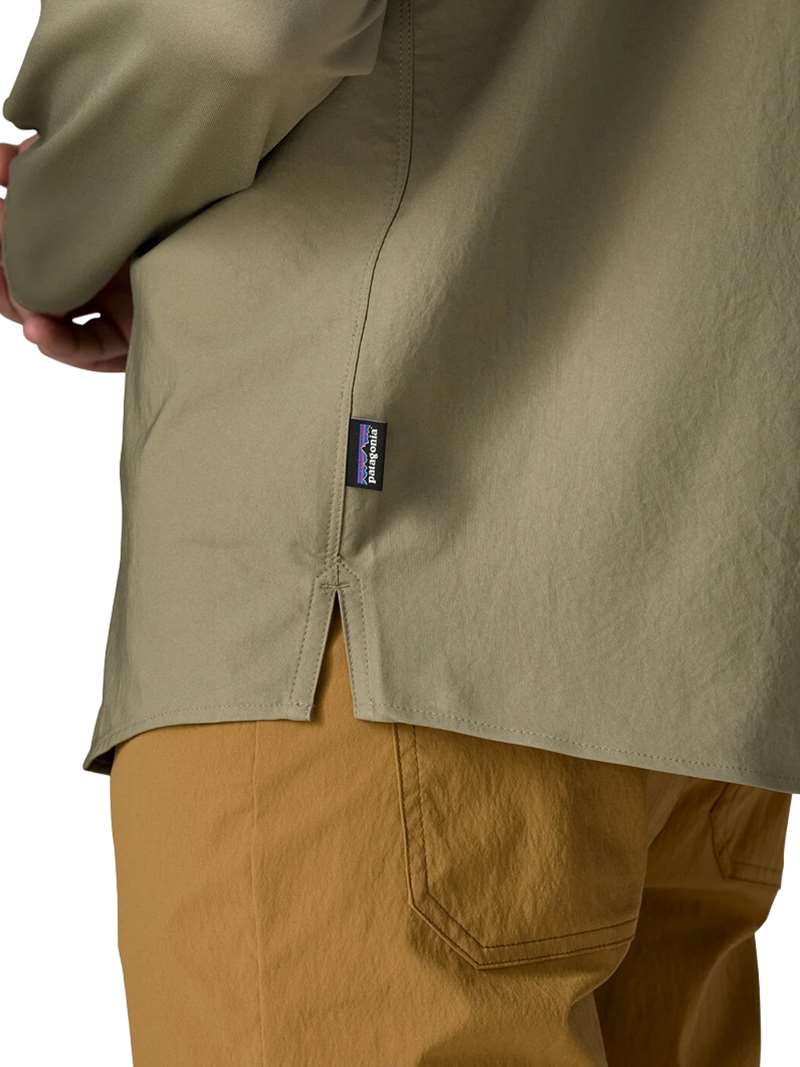 Patagonia Men's River Rambler Hybrid Sun Hoody a versatile, quick-drying River Rambler Hybrid Sun Hoody pairs 40+ UPF sun protection with light, breathable, stretchy comfort.