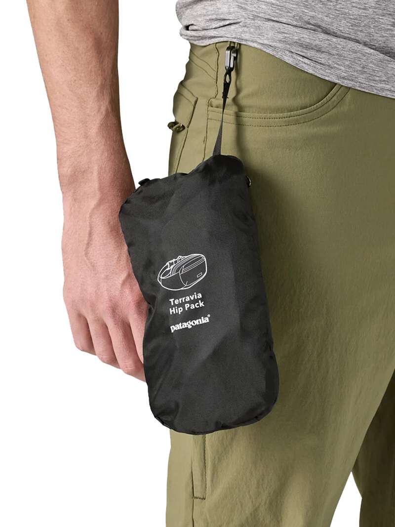 Patagonia Terravia Hip Pack 4L in Faded Magenta