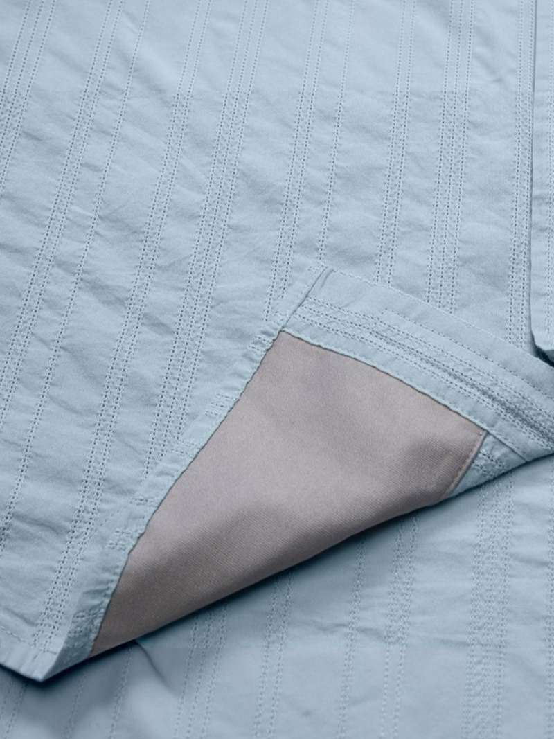 Howler Brothers H Bar B Snapshirt in Eyelet Stripe/Sky Blue
