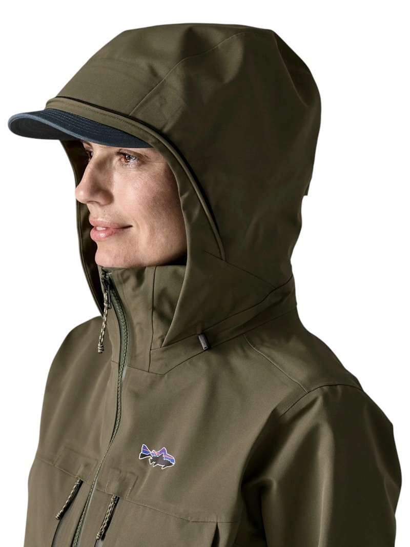 Patagonia Women's Swiftcurrent Wading Jacket in Basin Green