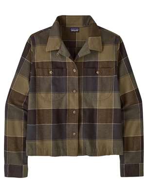 The Patagonia Women's Lightweight Fjord Flannel Camp Shirt is designed for durability, comfort and freedom of movement. Women's Layering and Insulation